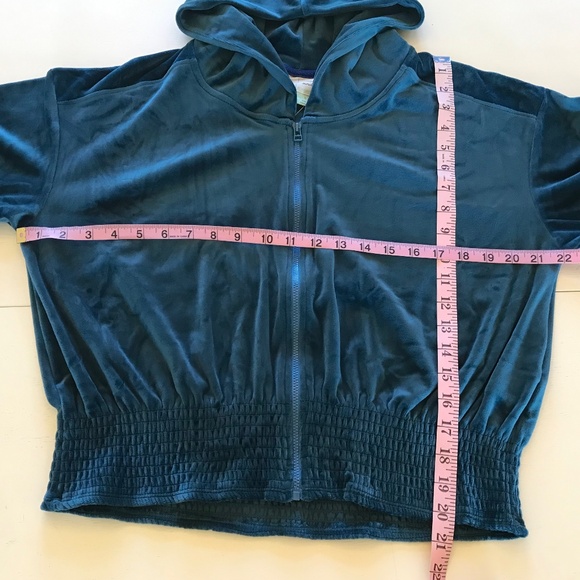 NWT ANTHROPOLOGIE TURQUOISE VELOUR HOODED ZIP UP. - Picture 6 of 11